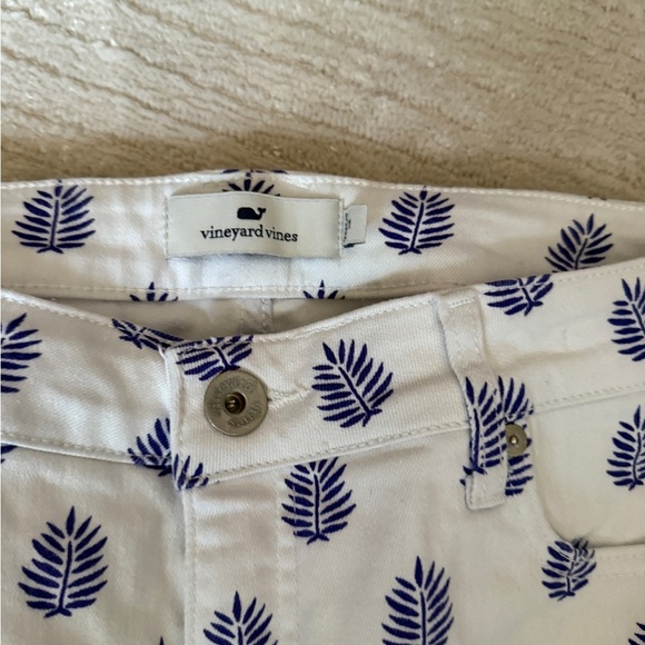 Vineyard Vines Jeans - Picture 7 of 8